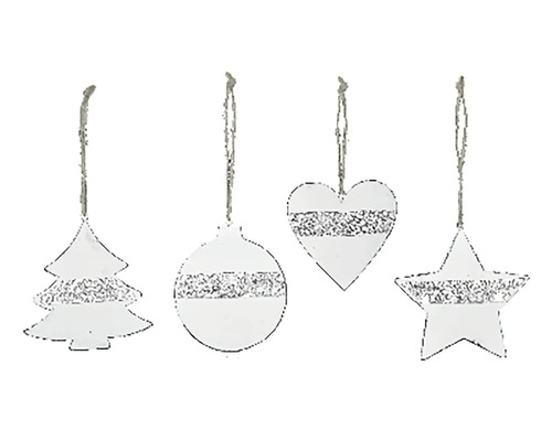 Vianočný stromček, guľa, srdce a hviezda ako ozdoby na vianočný stromček