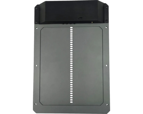 Automatické dvierka pre kurín z kovu