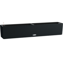 Kvetináč so zavlažovacím systémom