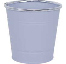 Kovová vedro so strieborným okrajom