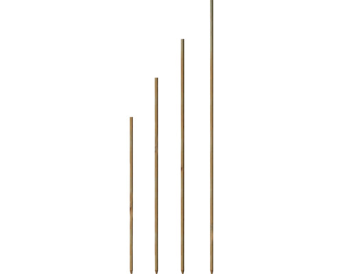 Záhradné drevené stĺpiky rôznych výšok