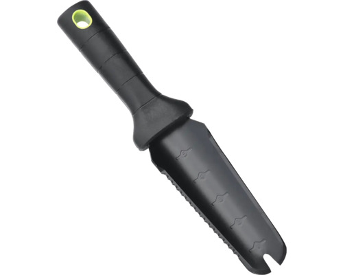 Záhradný nástroj s meracou stupnicou a zubatým okrajom