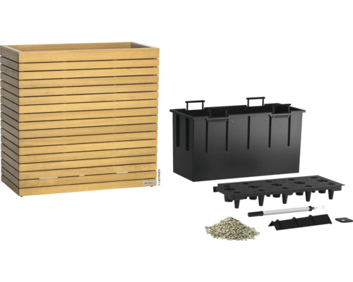 Drevený kvetináč so zavlažovacím systémom