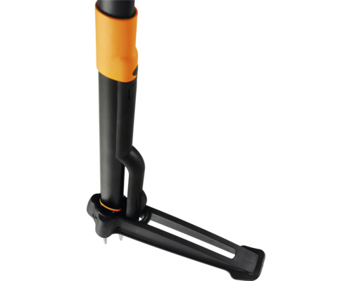 Vypichovač buriny Fiskars na odstraňovanie buriny