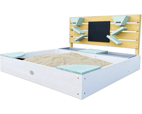 Pieskovisko s vodným žľabom a tabuľou