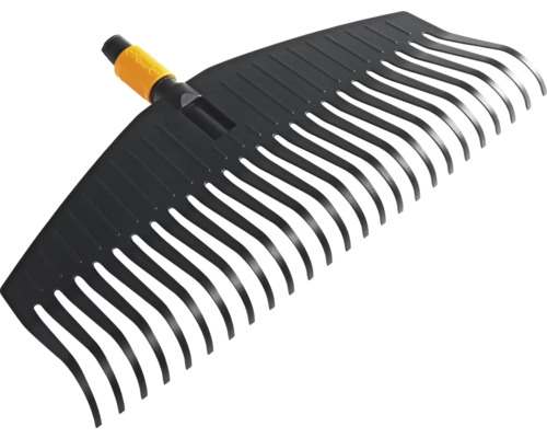 Plastové hrable na lístie pre záhradnícke práce