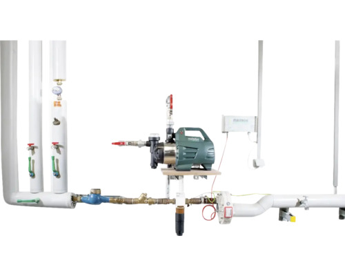 Inštalácia s domácou vodárňou a rúrkami