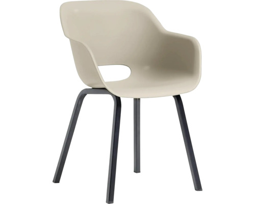 Kreslo s kovovými nohami