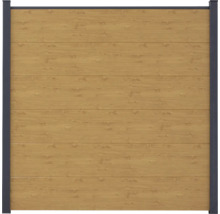 Drevený plot s kovovým rámom