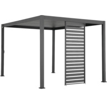 Pergola s lamelovou strechou a bočnou ochranou súkromia