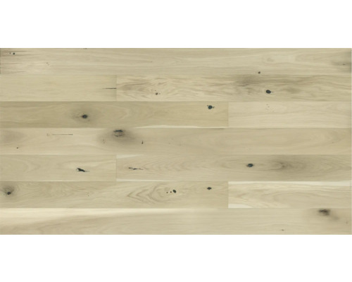 Drevená podlahová krytina zo svetlého dreva so sukmi