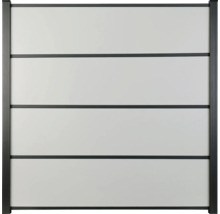 Záhradný plot s rámom a vodorovnými lamelami