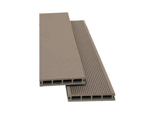WPC terasová doska 23 x 146 x 2000 mm čokoládovohnedá Dve terasové dosky z kompozitného materiálu s hladkým a ryhovaným povrchom