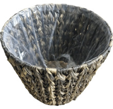 Kvetináč z pleteného materiálu s plastovou vložkou