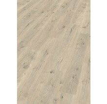 Detail laminátovej podlahy s drevenou štruktúrou