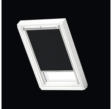 Strešné okno so zatemňovacou roletou