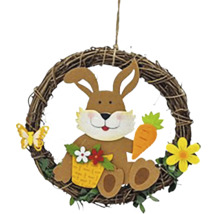 Dekoratívny veľkonočný veniec s motívom zajačika a mrkvy na zavesenie
