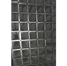 Štvorcové oceľové rúry v stohu