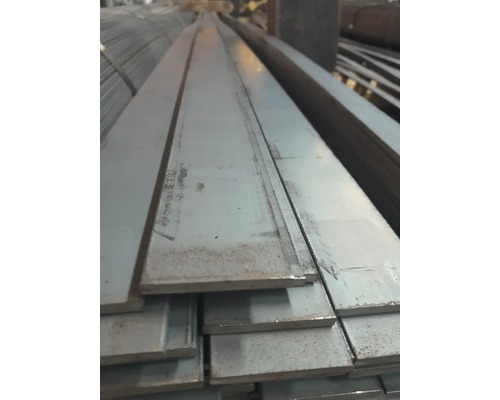 Tyč plochá 30 x 5 mm, dĺžka 2 m Hromada výrobkov z plochej ocele.