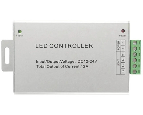 LED ovládač so vstupným/výstupným napätím a výstupným prúdom
