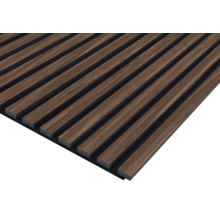 Akustický panel z dreva s lamelovou štruktúrou