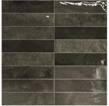 Obdĺžnikové, tmavé dlaždice vodorovného formátu