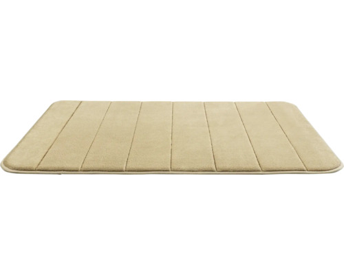 Obdĺžniková kúpeľňová rohož s pozdĺžnymi zárezmi.