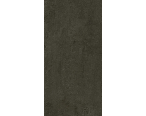 Tmavá podlahová dlaždica s matným povrchom