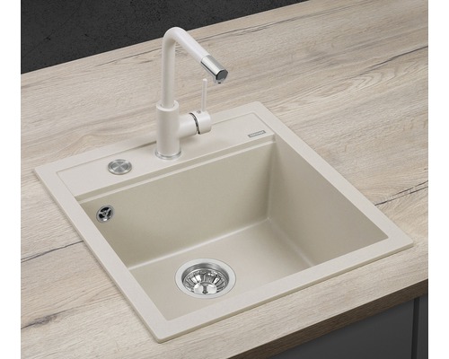 Drez s batériou na pracovnej doske