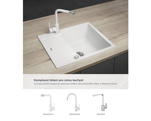 Granitový kuchynský drez s batériou na pracovnej doske