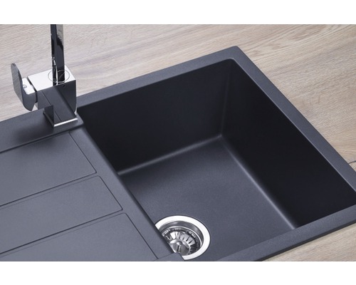 Drez s odkvapkávacou plochou a batériou