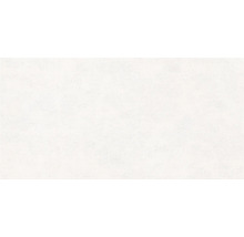 Detailný záber bielej obkladačky s jemnou štruktúrou pre vnútorné použitie