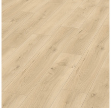 Položená laminátová podlaha so vzhľadom dreva