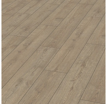 Položená laminátová podlaha s dreveným vzhľadom