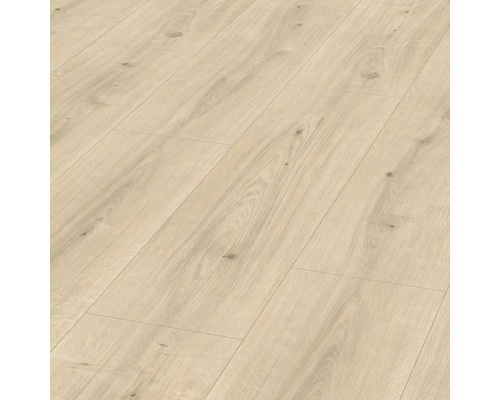Svetlá laminátová podlaha s drevenou štruktúrou