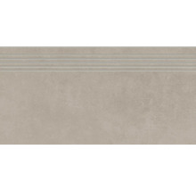 Schodová dlaždica s ryhami pre bezpečnú chôdzu