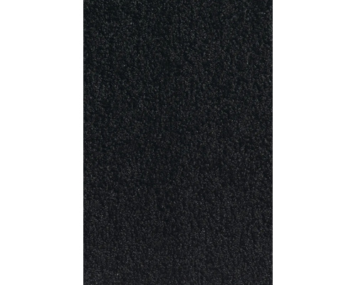 Detailný záber na povrch čierneho koberca