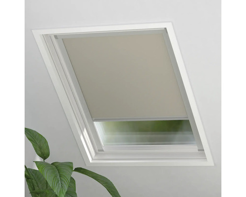 Strešné okno s roletou na zatemnenie