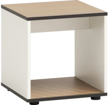 Štvorcový príručný stolík s otvoreným úložným priestorom