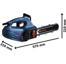 Logo Bosch. Akumulátorová reťazová píla s rozmermi 570 mm dĺžky a 210 mm šírky a výšky.