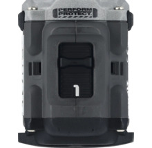 Detailný záber batérie s nápisom Perform Protect