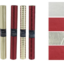 Rôzne role ozdobnej látky s rôznymi vzormi