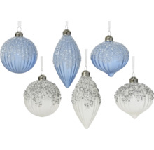 Rôzne tvarované ozdoby na vianočný stromček s dekorom