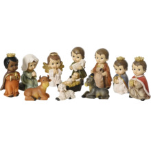 Sada figúrok betlehemu s Ježiškom, Máriou, Jozefom, tromi kráľmi, volom, oslom, anjelom a pastierom