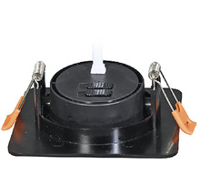 Stropné vstavané svietidlo s upevňovacími pružinami