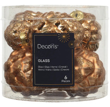 Šesť zlatých sklenených vianočných gúľ v priehľadnom obale