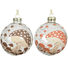 Dve vianočné gule s motívom huby a pútkom.