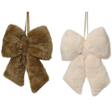 Dve plyšové mašle na zavesenie.