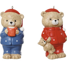 Dva plyšoví medvedíky ako ozdoby na vianočný stromček s vešiakom