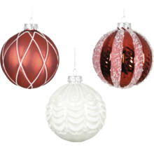 Tri vianočné gule s rôznymi vzormi